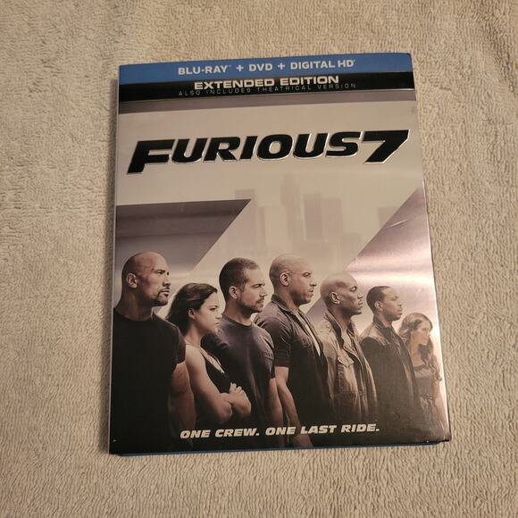 Furious 7 Extended Edition Blueray & DVD (Fast and Furious movie) Action Racing - Picture 1 of 3